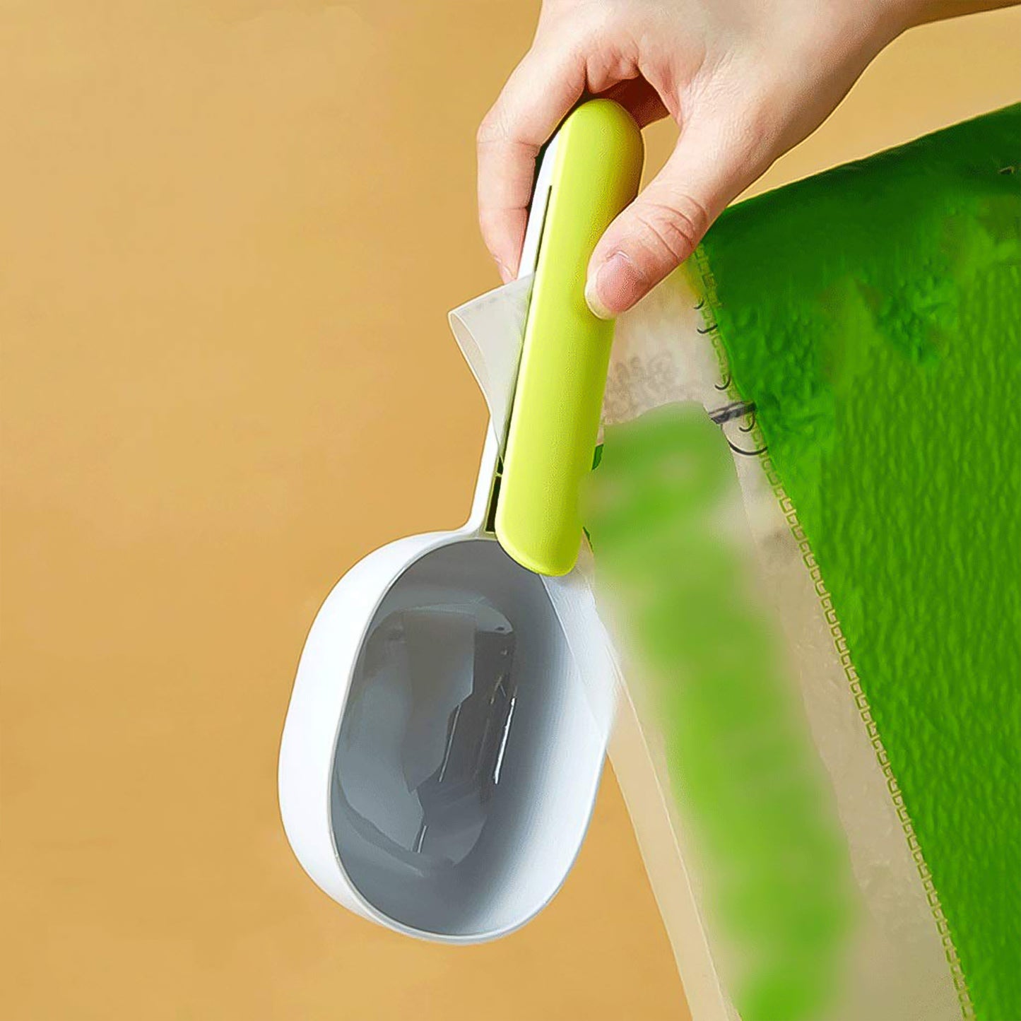 Large Plastic Measuring Spoons Flour Scoops For Home Kitchen (1 Pc)